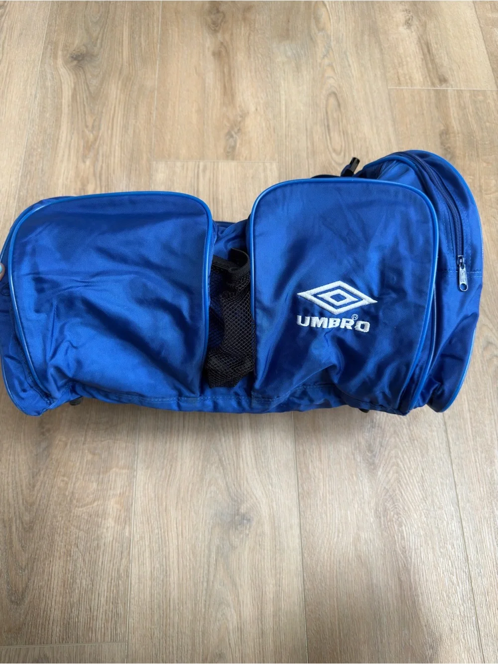 Umbro Blue Soccer Duffle Bag Large Sports Gym Travel Equipment Bag School Work